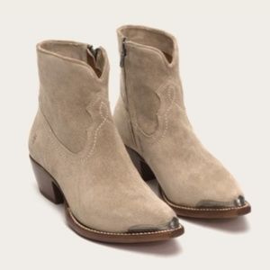 WORN 4 TIMES Fry Shane Tip Short Boot